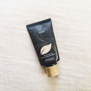 TARTE || Amazonian Clay 12hr Foundation